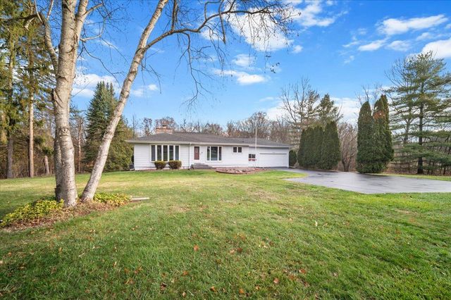 6786 River Road, Flushing, MI 48433
