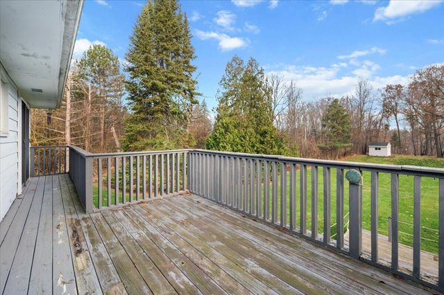 6786 River Road, Flushing, MI 48433