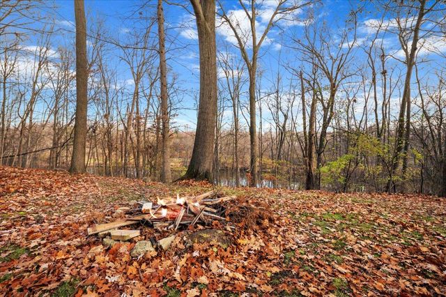 6786 River Road, Flushing, MI 48433