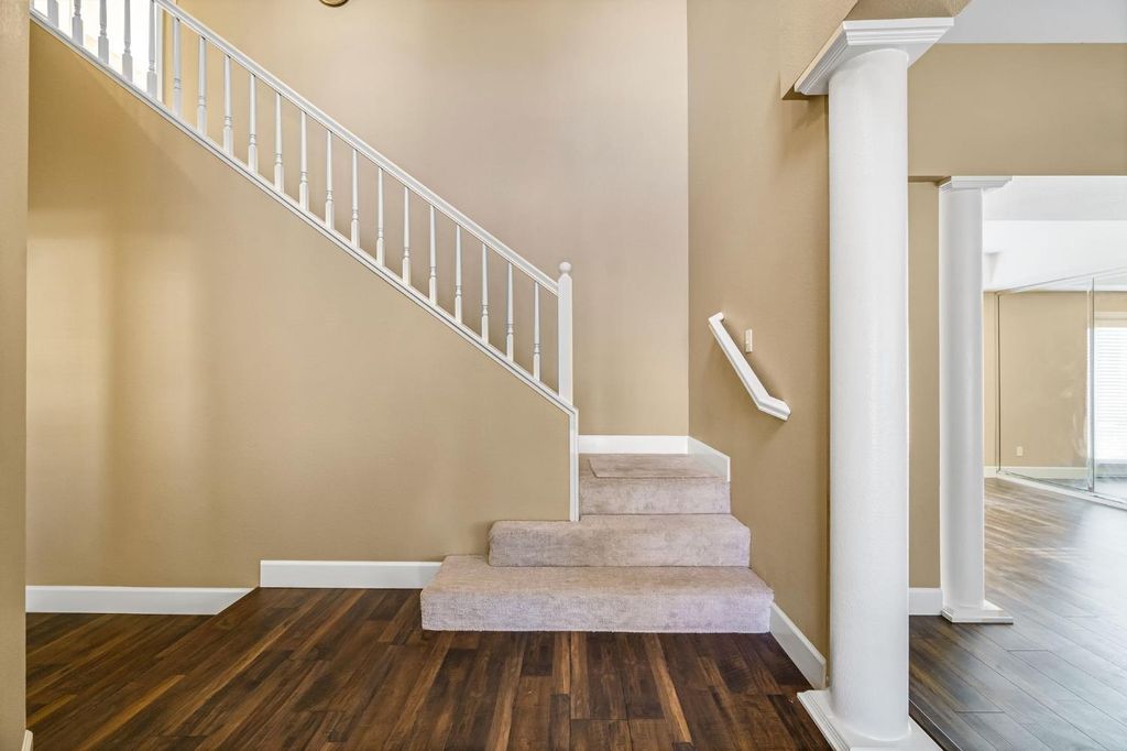 Image 27 of property listing at 2034 Wrenwood Avenue, Clovis, CA 93611