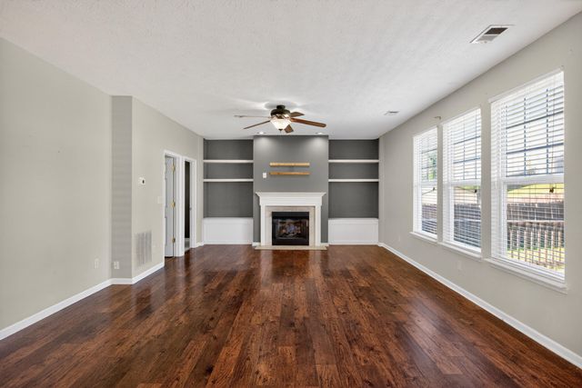 3012 Briar Creek Drive, Lawrenceburg, KY 40342