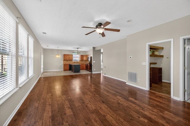 3012 Briar Creek Drive, Lawrenceburg, KY 40342