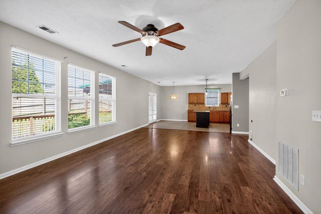3012 Briar Creek Drive, Lawrenceburg, KY 40342