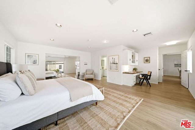 3815 Lyceum Avenue, Los Angeles, CA 90066