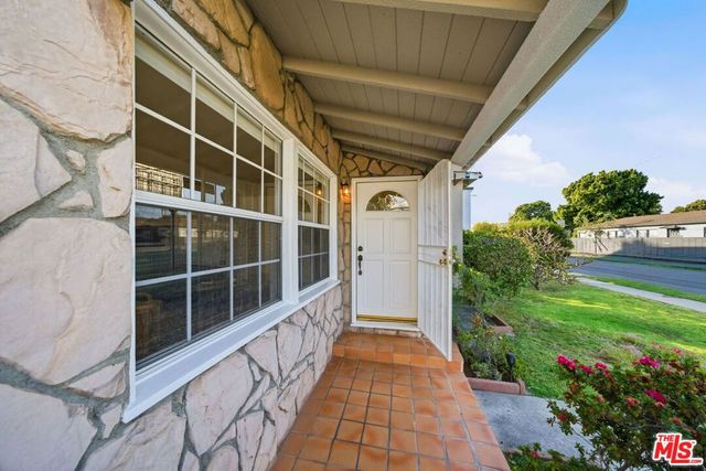 3815 Lyceum Avenue, Los Angeles, CA 90066