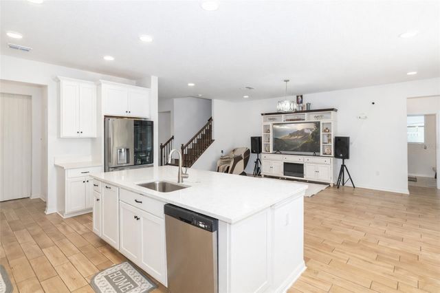 7824 NOTCHED PINE BEND, Wesley Chapel, FL 33545