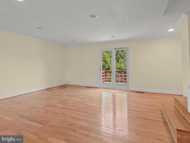 23 IVY OAK CT, Gaithersburg, MD 20877