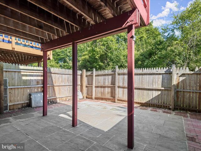 23 IVY OAK CT, Gaithersburg, MD 20877