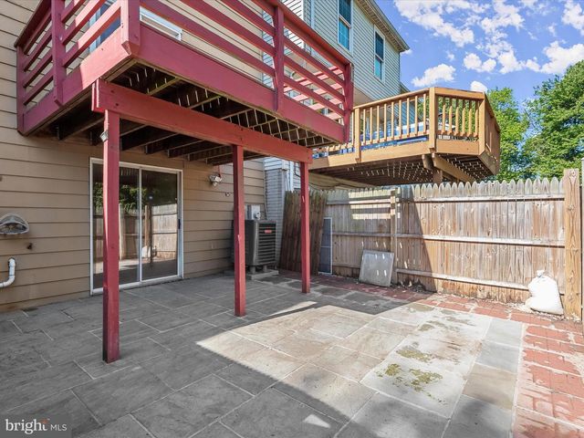 23 IVY OAK CT, Gaithersburg, MD 20877