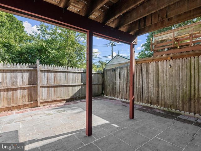 23 IVY OAK CT, Gaithersburg, MD 20877