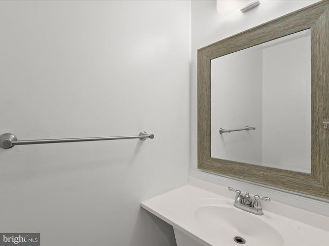 23 IVY OAK CT, Gaithersburg, MD 20877