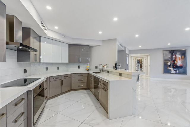 3100 S Ocean Boulevard 105n, Palm Beach, FL 33480