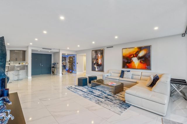 3100 S Ocean Boulevard 105n, Palm Beach, FL 33480