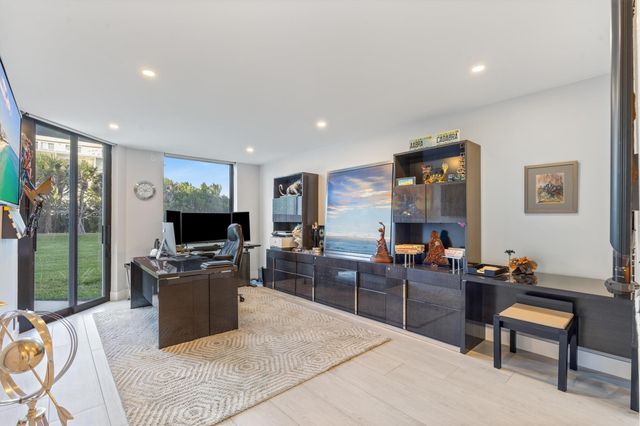 3100 S Ocean Boulevard 105n, Palm Beach, FL 33480