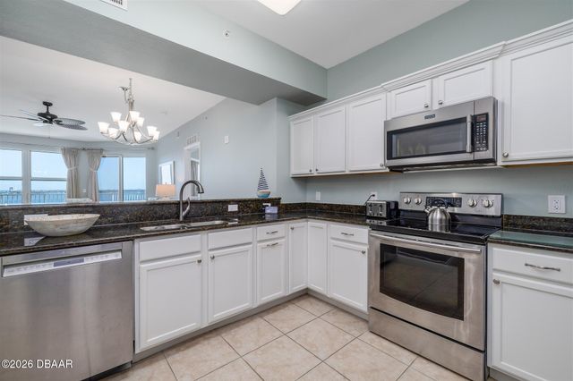 2801 S Ridgewood Ave Unit 1002, South Daytona, FL 32119