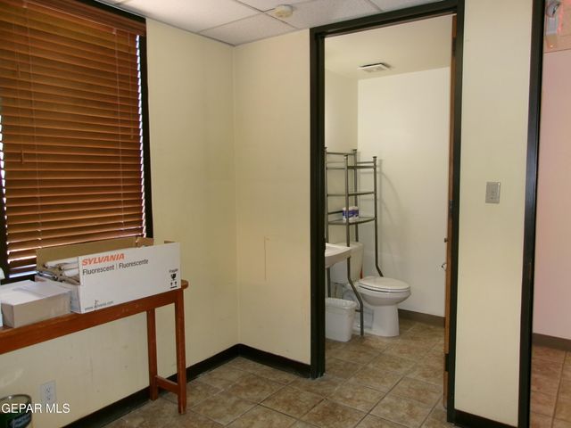 1400 N EL PASO Street B, El Paso, TX 79902