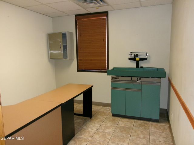 1400 N EL PASO Street B, El Paso, TX 79902