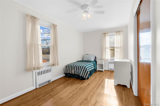 27 Simon Street, Babylon, NY 11702