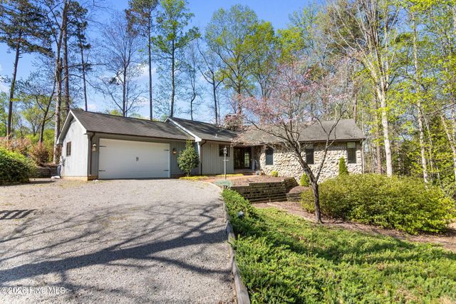 726 Piccadilly Court, Sanford, NC 27332