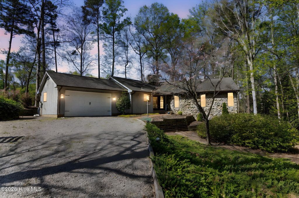 726 Piccadilly Court, Sanford, NC 27332