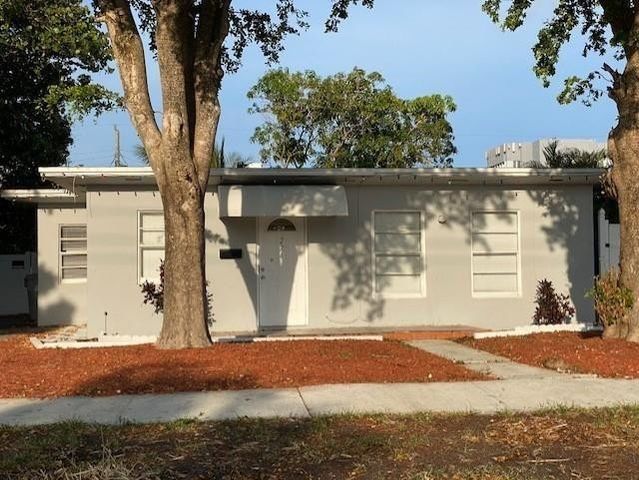 224 NE 18th Avenue, Pompano Beach, FL 33060