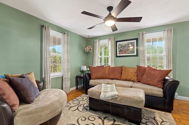 55 Bay Farm Drive, Plymouth, MA 02360
