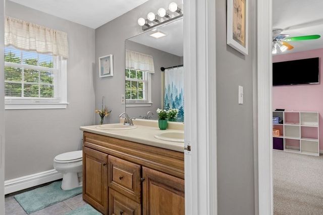 55 Bay Farm Drive, Plymouth, MA 02360