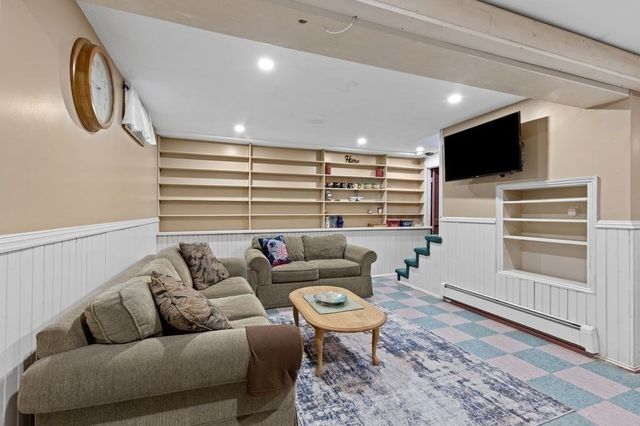 55 Bay Farm Drive, Plymouth, MA 02360