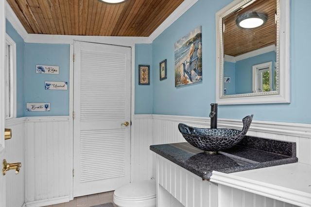 55 Bay Farm Drive, Plymouth, MA 02360