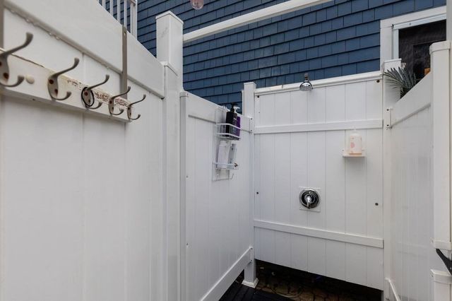 55 Bay Farm Drive, Plymouth, MA 02360