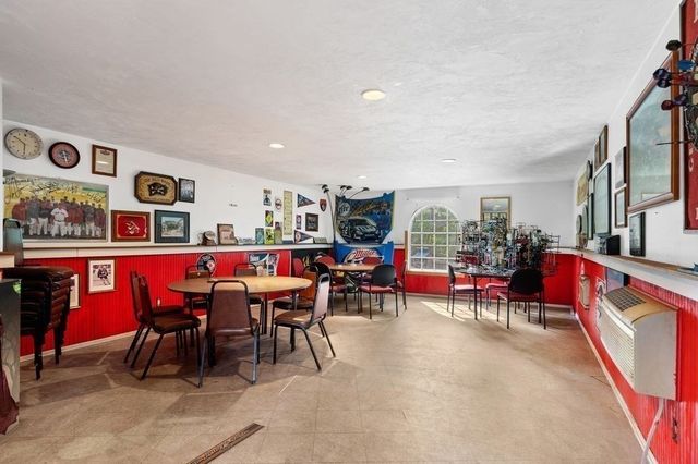 55 Bay Farm Drive, Plymouth, MA 02360