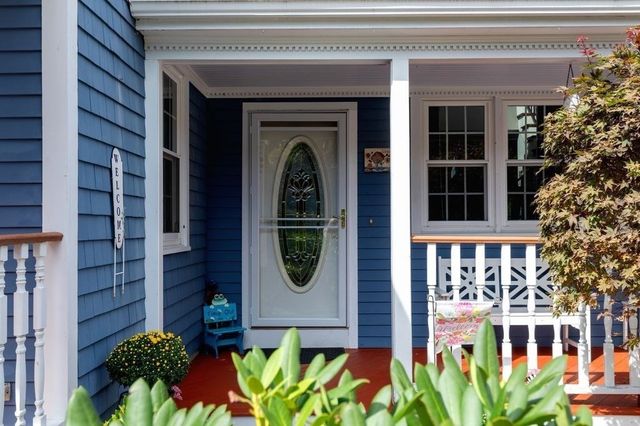 55 Bay Farm Drive, Plymouth, MA 02360
