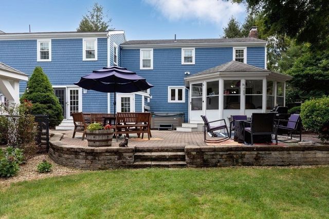 55 Bay Farm Drive, Plymouth, MA 02360