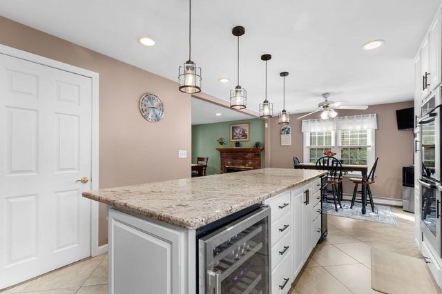 55 Bay Farm Drive, Plymouth, MA 02360