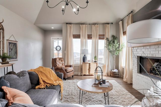 823 N 6th Circle, Wolfforth, TX 79382