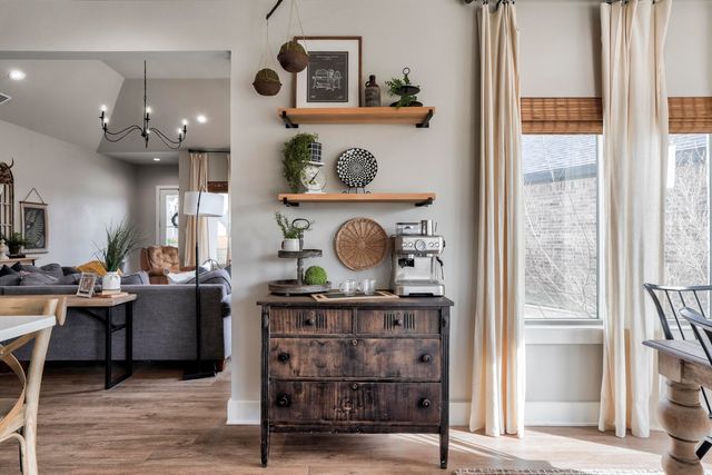 823 N 6th Circle, Wolfforth, TX 79382