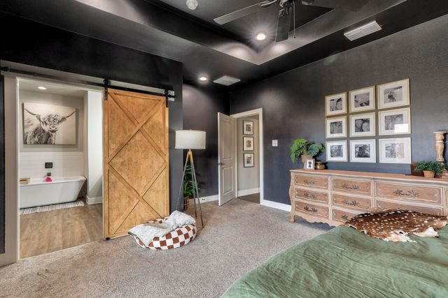 823 N 6th Circle, Wolfforth, TX 79382