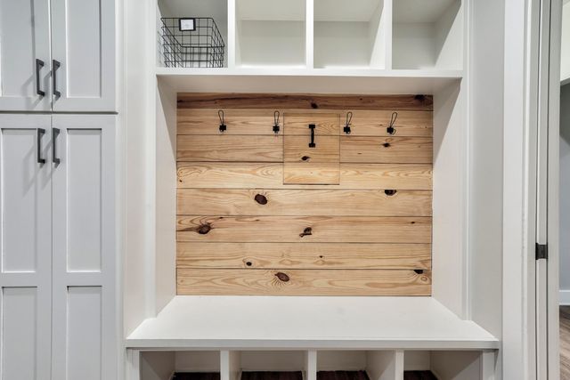 823 N 6th Circle, Wolfforth, TX 79382