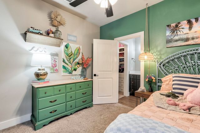 823 N 6th Circle, Wolfforth, TX 79382