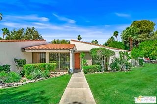 2527 N Whitewater Club Drive A, Palm Springs, CA 92262