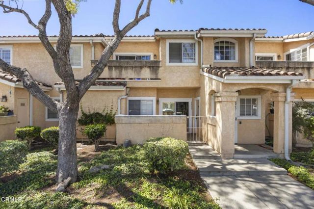 2065 Blackberry Circle, Oxnard, CA 93036