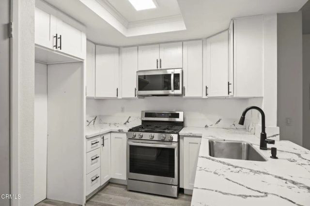2065 Blackberry Circle, Oxnard, CA 93036