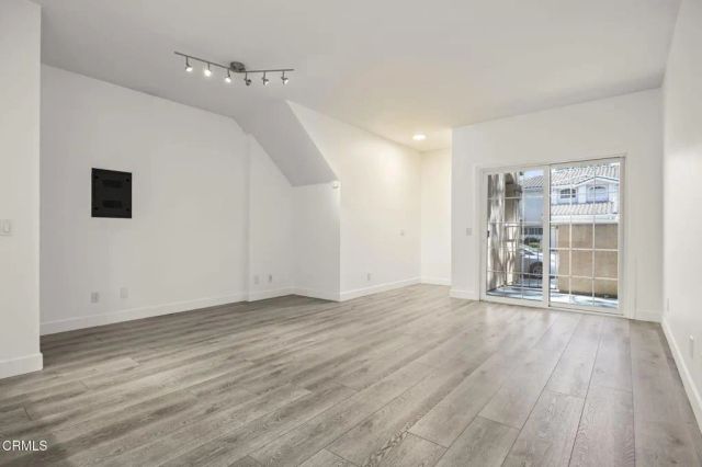 2065 Blackberry Circle, Oxnard, CA 93036
