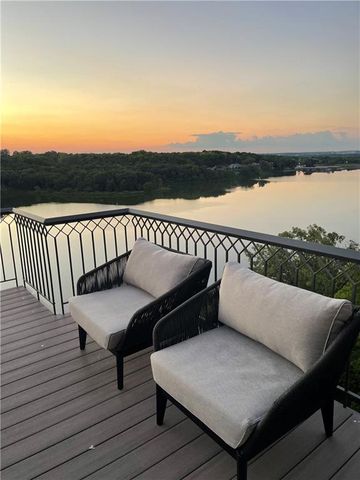 16900 Highland Ridge Drive, Loch Lloyd, MO 64012