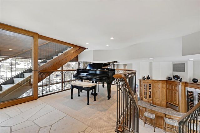 16900 Highland Ridge Drive, Loch Lloyd, MO 64012