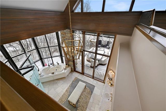 16900 Highland Ridge Drive, Loch Lloyd, MO 64012