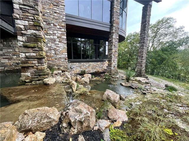 16900 Highland Ridge Drive, Loch Lloyd, MO 64012