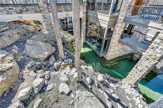 16900 Highland Ridge Drive, Loch Lloyd, MO 64012