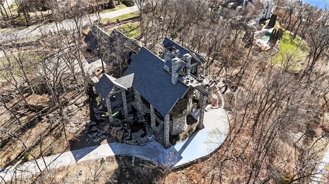 16900 Highland Ridge Drive, Loch Lloyd, MO 64012