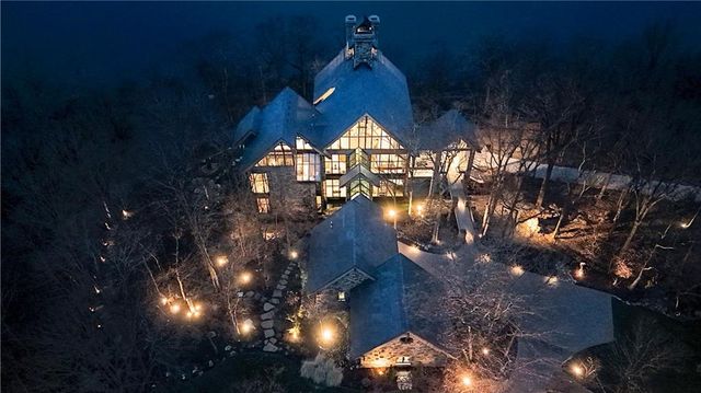 16900 Highland Ridge Drive, Loch Lloyd, MO 64012